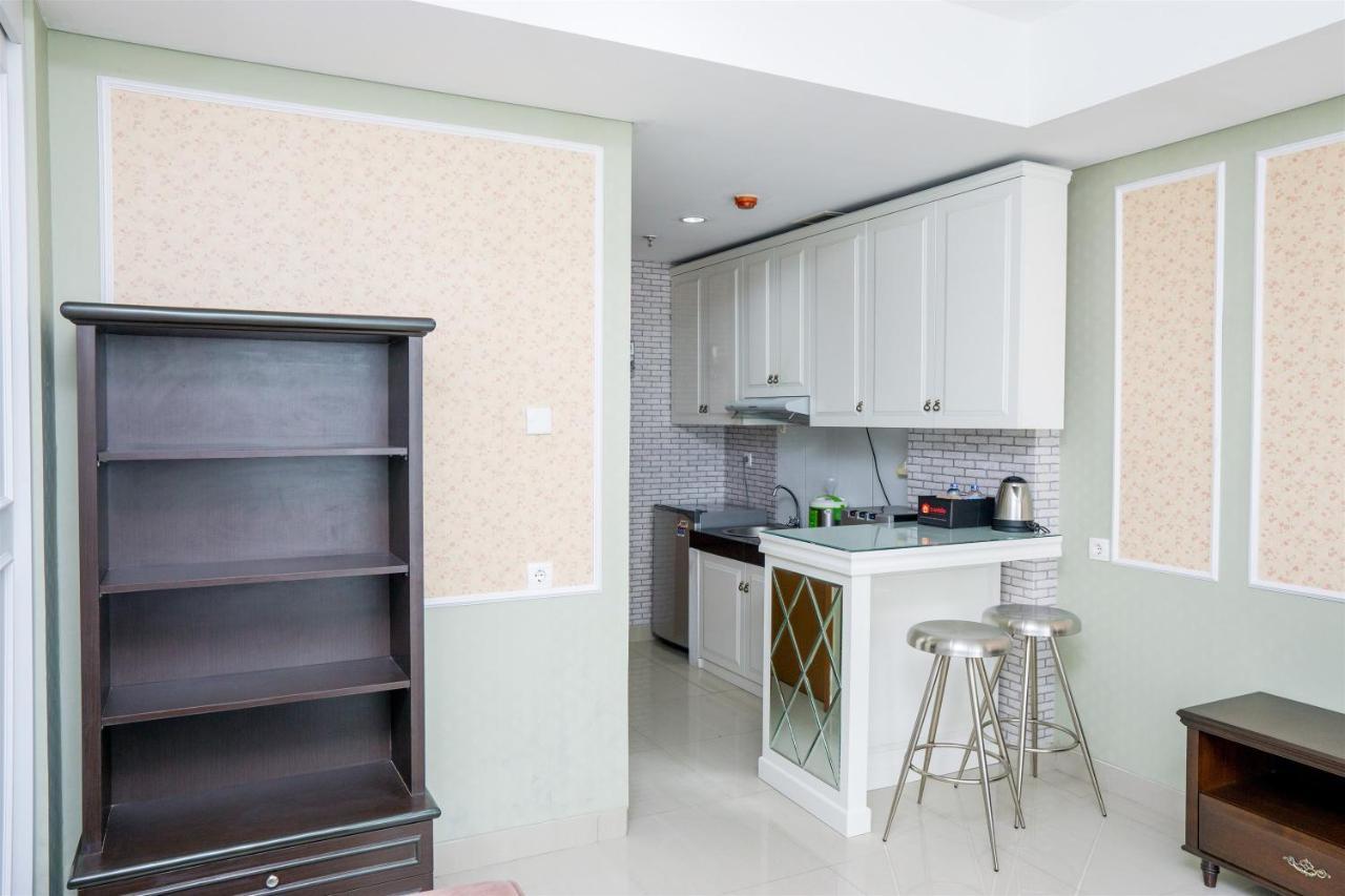 Spacious 1Br Dago Suites Apartment By Travelio Бандунг Экстерьер фото