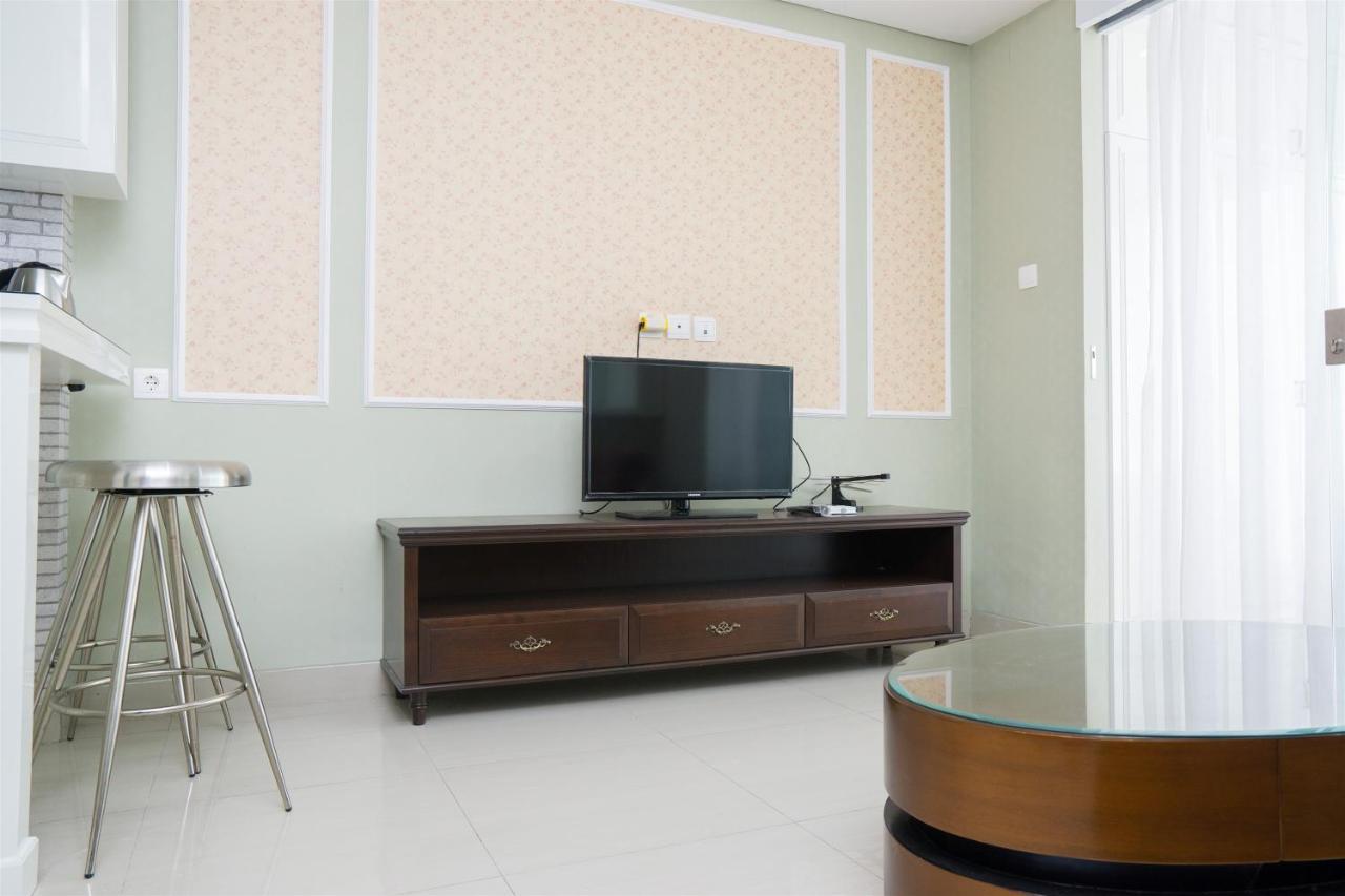 Spacious 1Br Dago Suites Apartment By Travelio Бандунг Экстерьер фото
